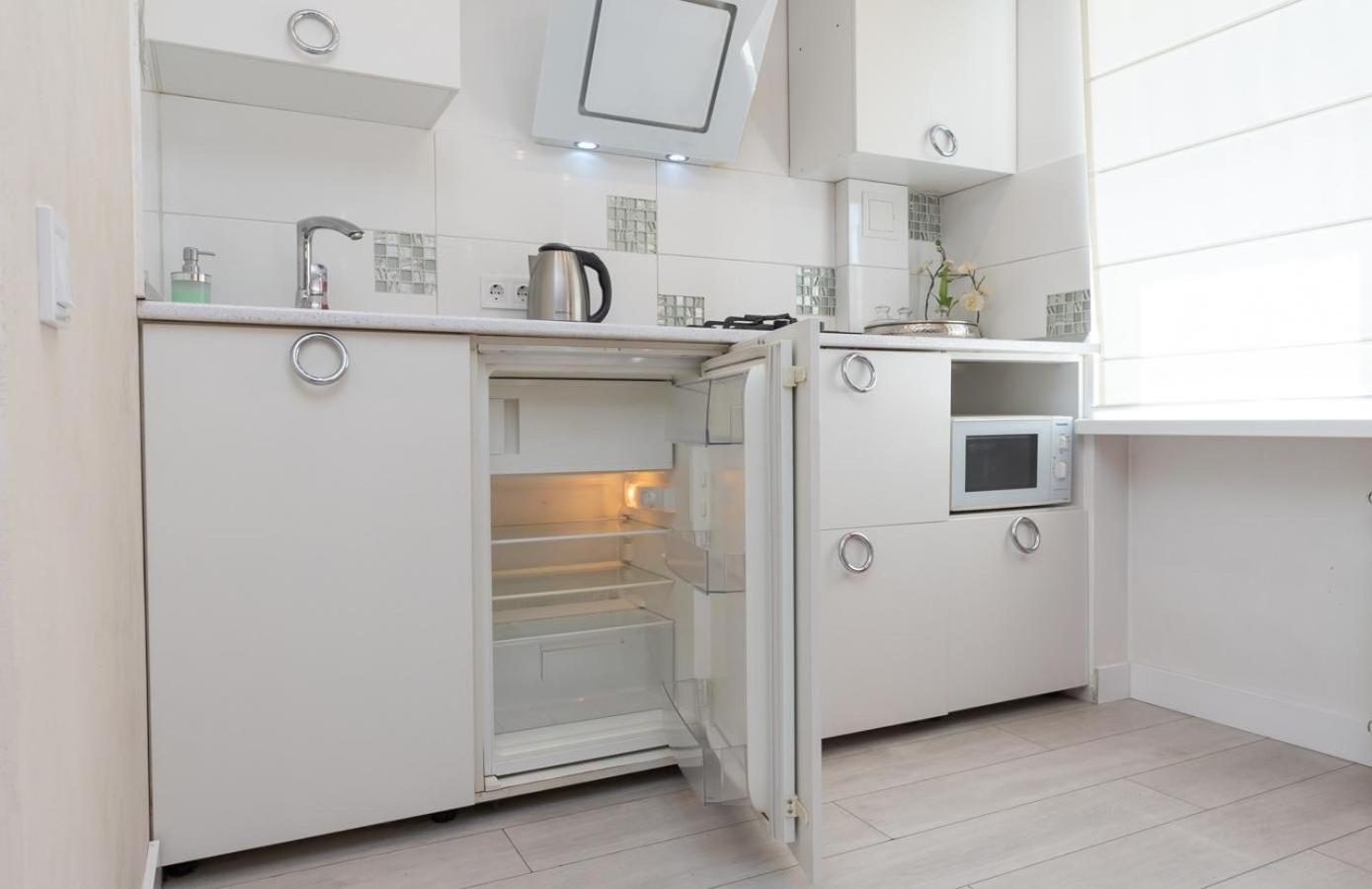 Flat24 On Lesi Ukrainki 3 Apartment Kiev Luaran gambar