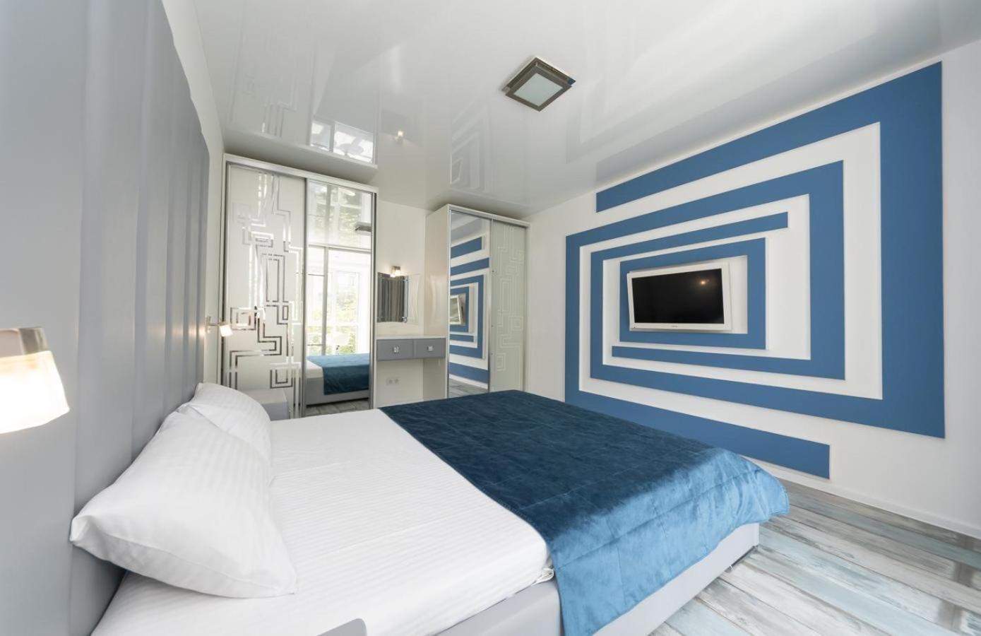Flat24 On Lesi Ukrainki 3 Apartment Kiev Luaran gambar